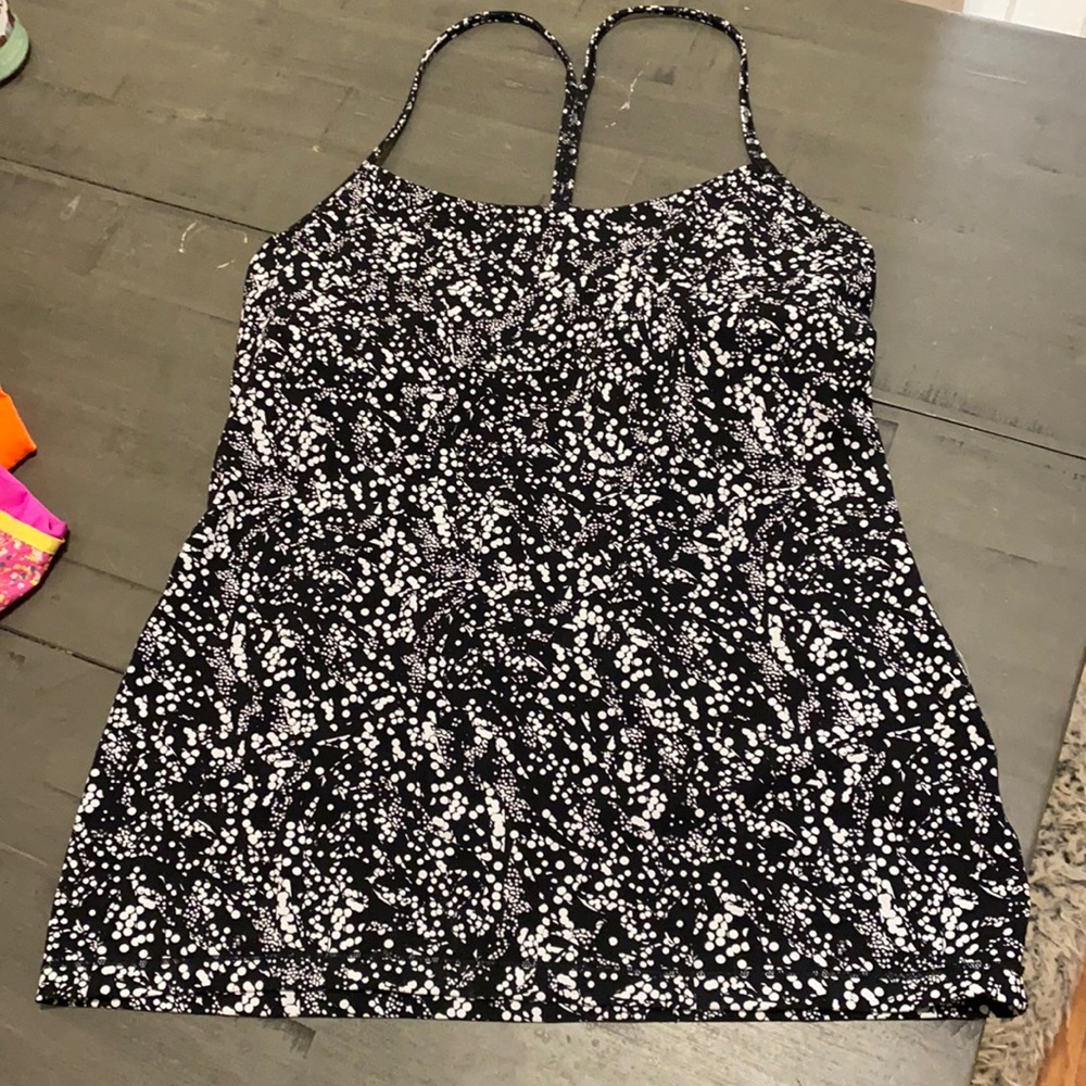 Lululemon tank top